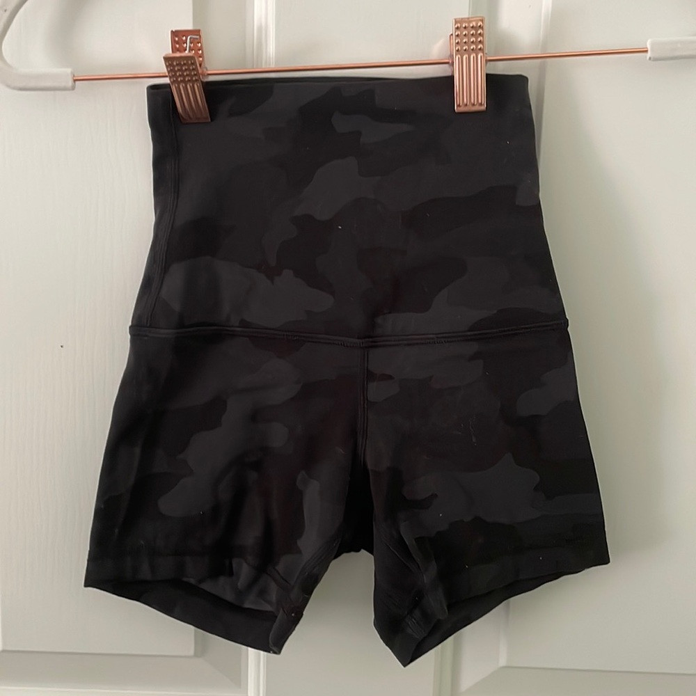 Lululemon Align Super High Rise Shorts Camo Size 0